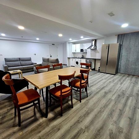 Apartamentos Maja Бенидорм Екстериор снимка