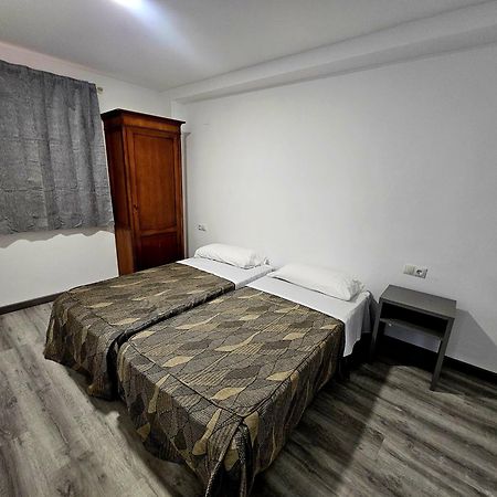 Apartamentos Maja Бенидорм Екстериор снимка